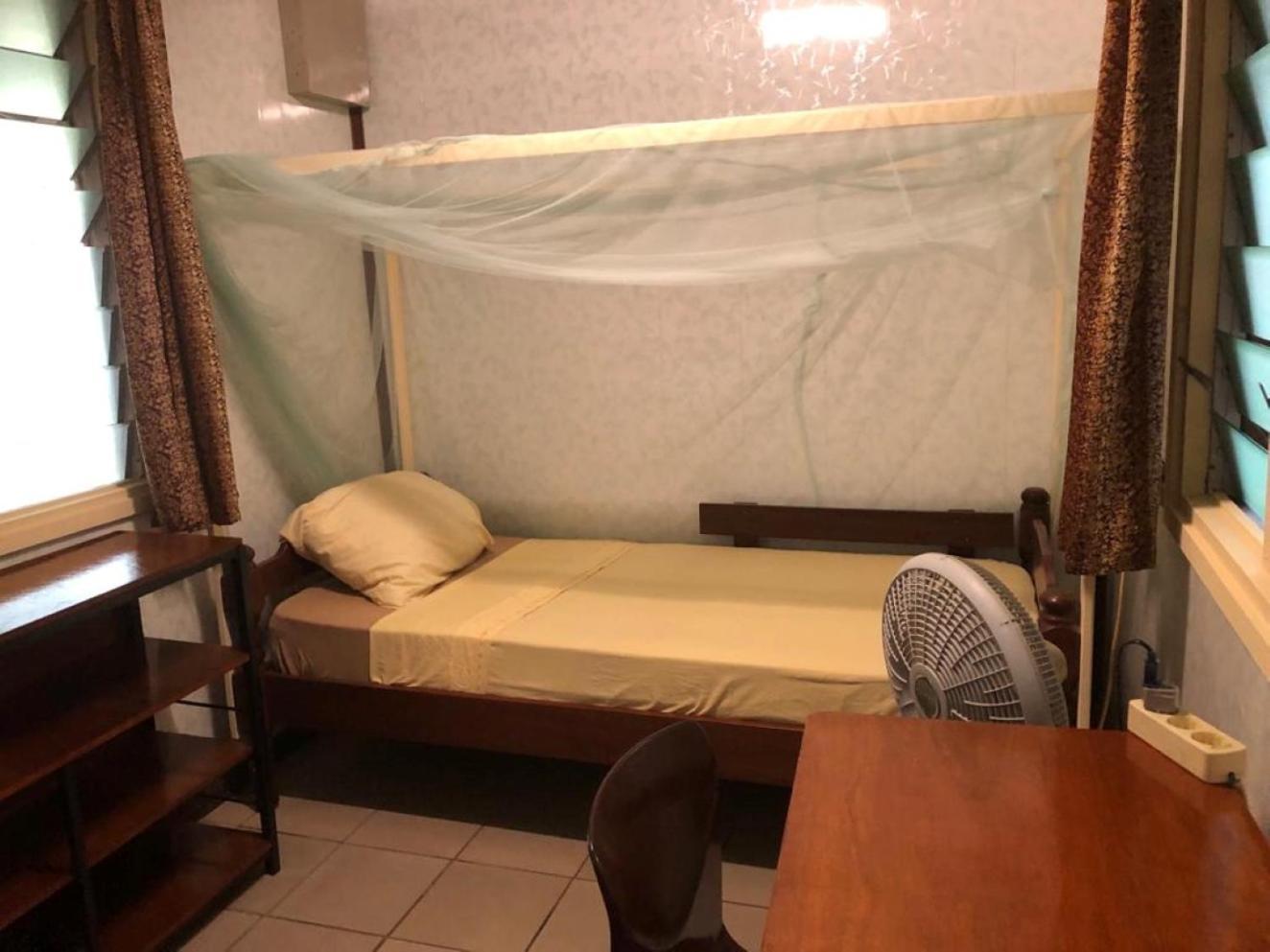 Unu Pikin Guesthouse Парамарибо Номер фото