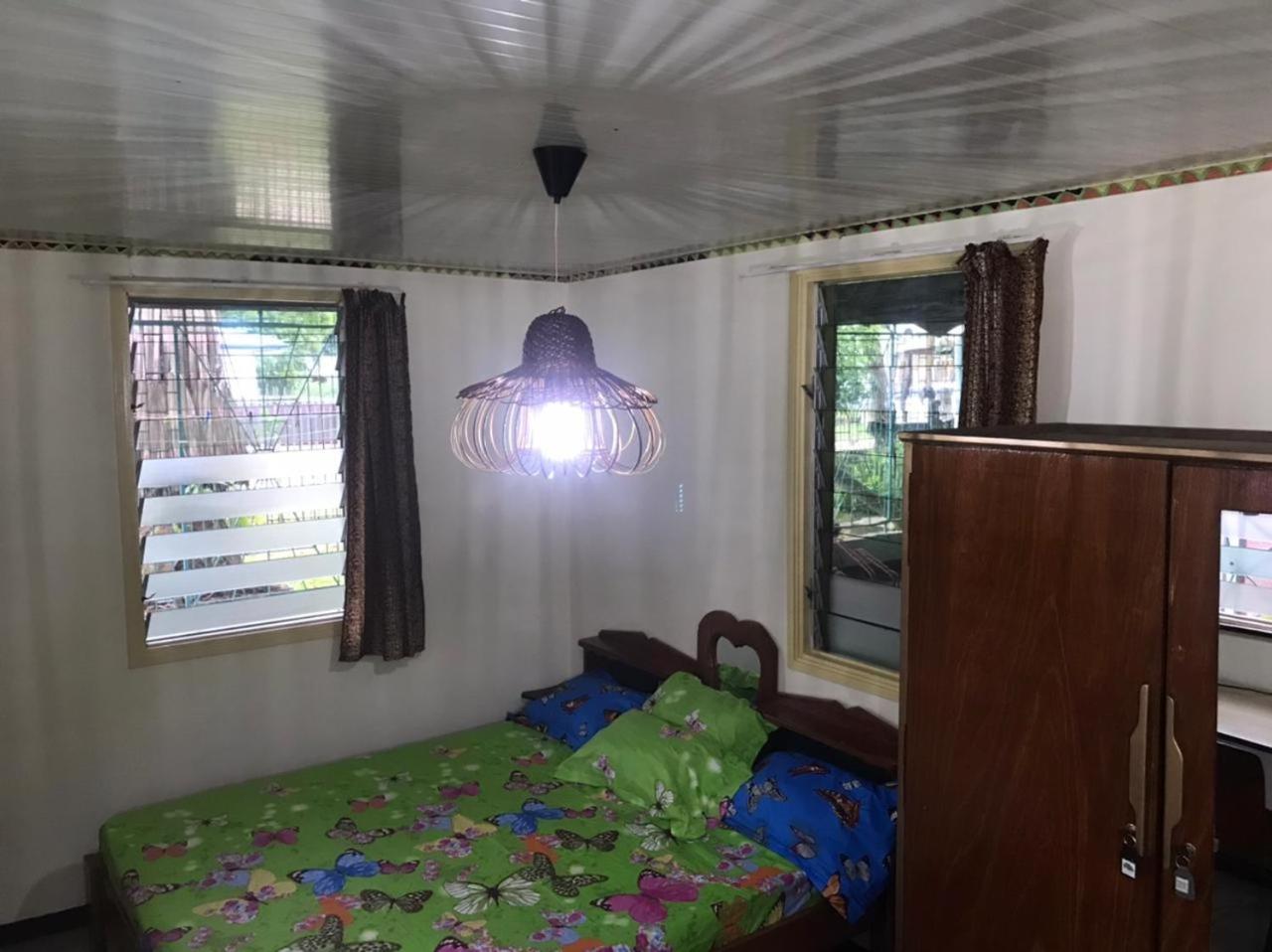 Unu Pikin Guesthouse Парамарибо Номер фото